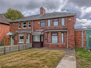 2 bedroom semi detached house to rent