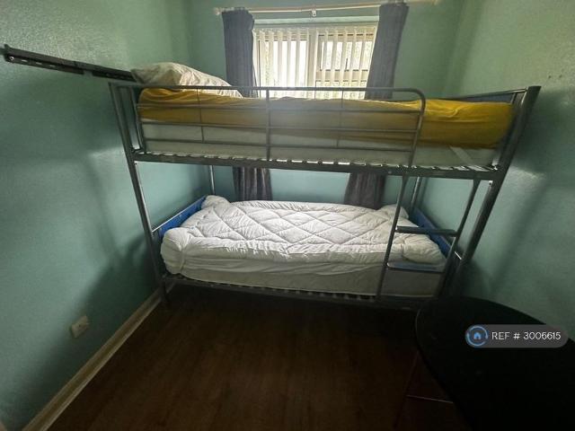 2 bedroom semi detached house to rent