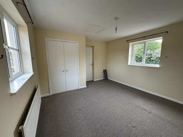 2 bedroom semi detached house to rent