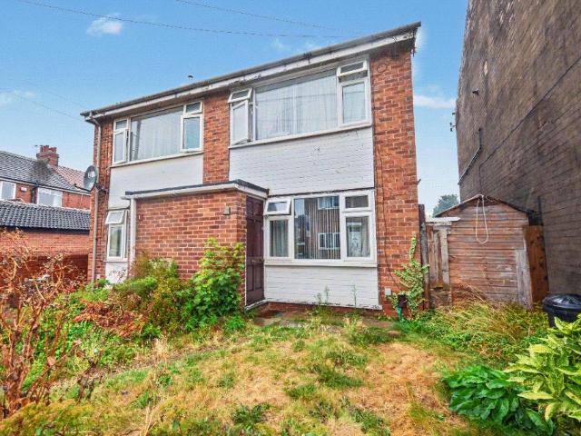 2 bedroom semi detached house for sale