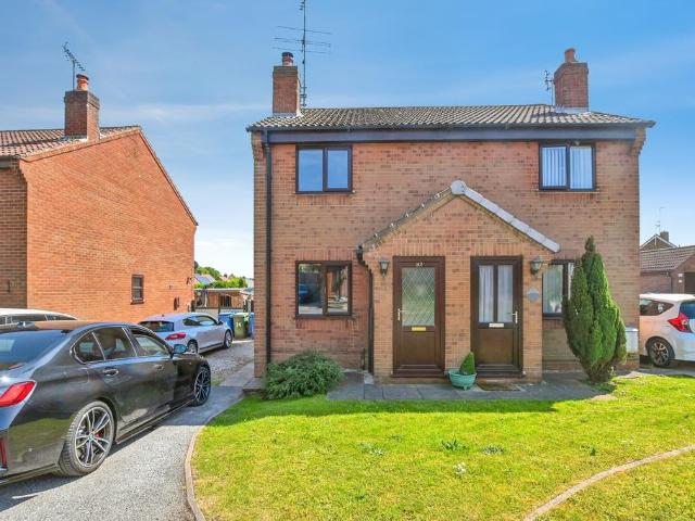 2 bedroom semi detached house for sale