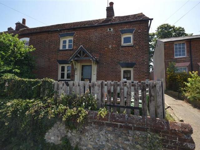 2 bedroom semi detached house for sale