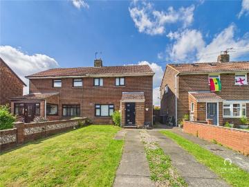 2 bedroom semi detached house for sale