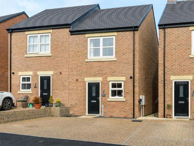 2 bedroom semi detached house for sale