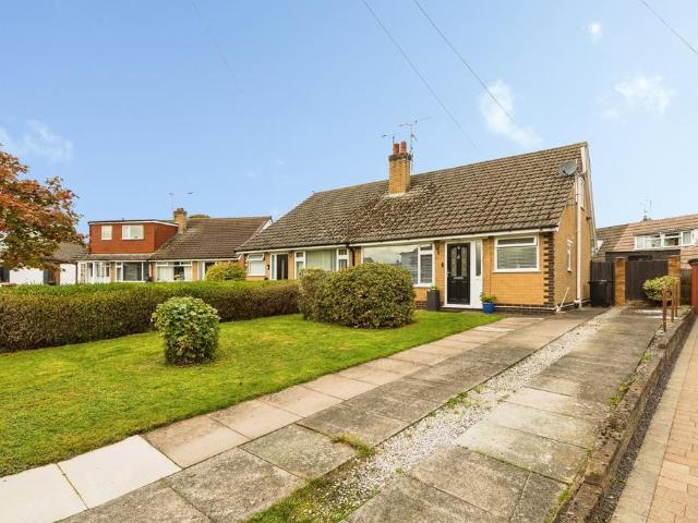 2 bedroom semi detached house for sale