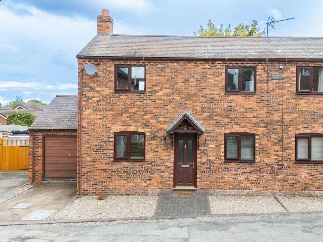 2 bedroom semi detached house for sale