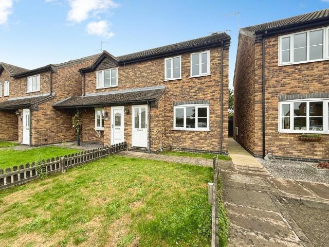 2 bedroom semi detached house for sale