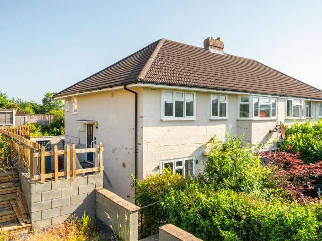 2 bedroom semi detached house for sale