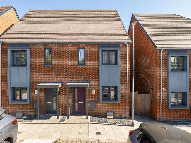 2 bedroom semi detached house for sale