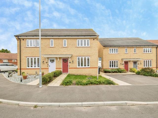 2 bedroom semi detached house for sale