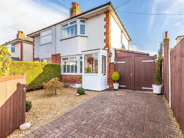 2 bedroom semi detached house for sale