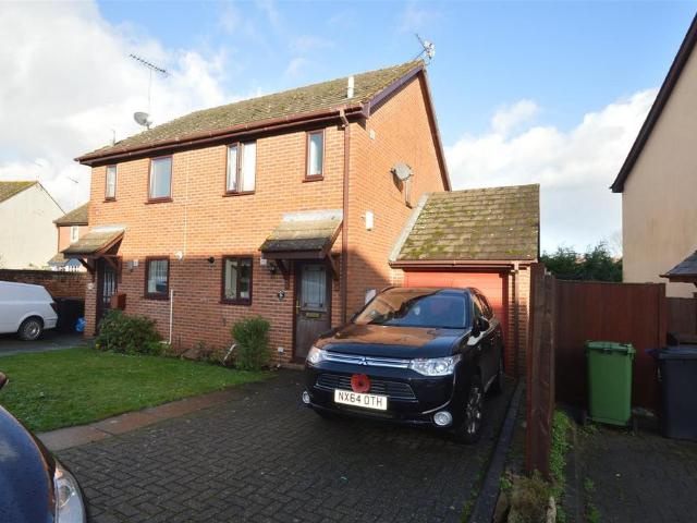 2 bedroom semi detached house for sale