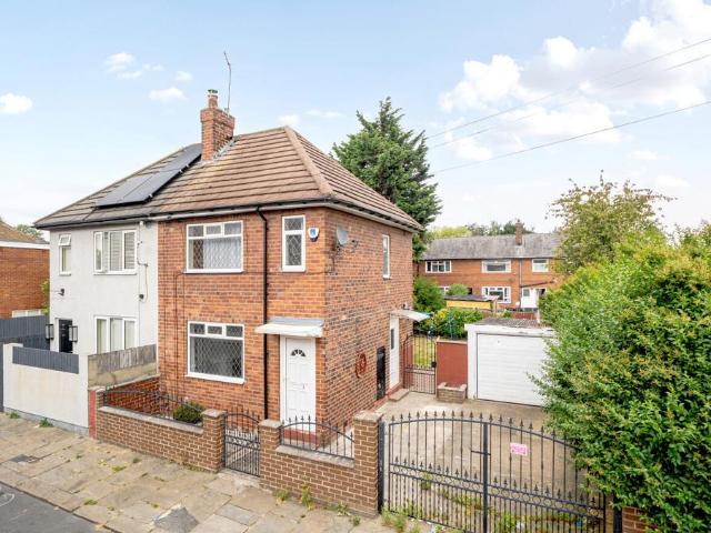 2 bedroom semi detached house for sale