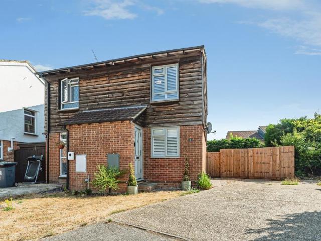 2 bedroom semi detached house for sale