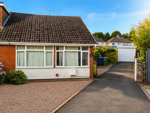 2 bedroom semi detached house for sale