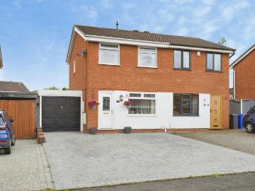 2 bedroom semi detached house for sale