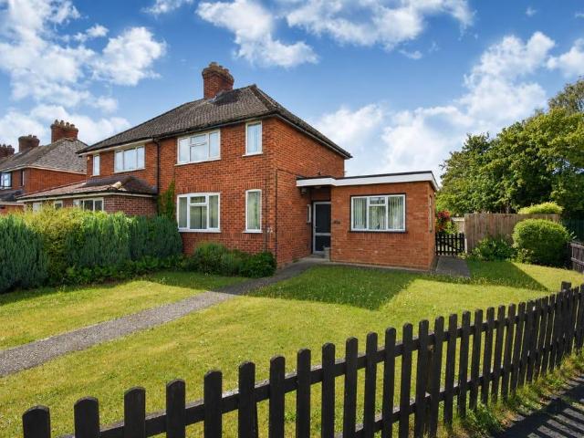 2 bedroom semi detached house for sale
