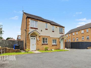 2 bedroom semi detached house for sale