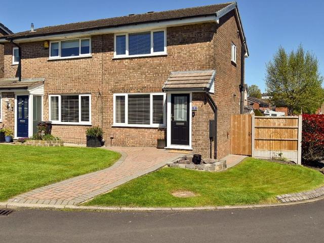 2 bedroom semi detached house for sale