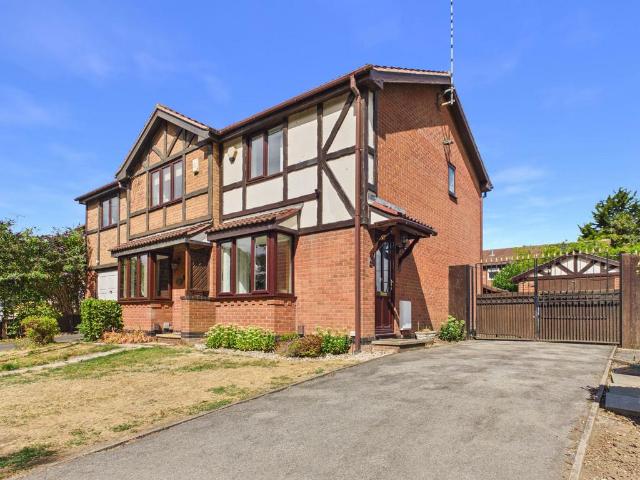 2 bedroom semi detached house for sale