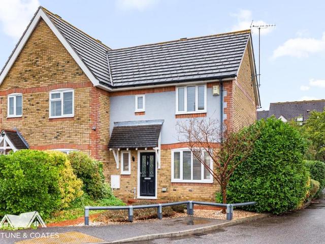 2 bedroom semi detached house for sale