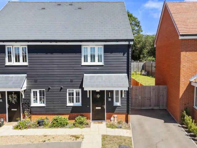 2 bedroom semi detached house for sale