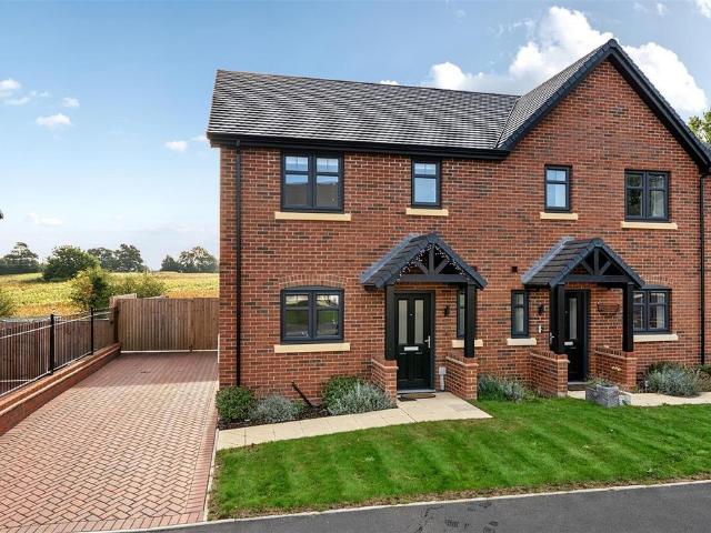 2 bedroom semi detached house for sale