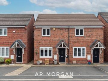 2 bedroom semi detached house for sale