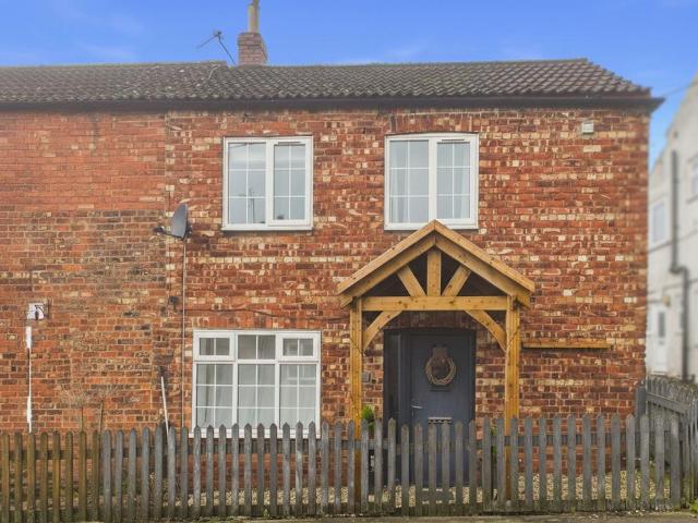 2 bedroom semi detached house for sale