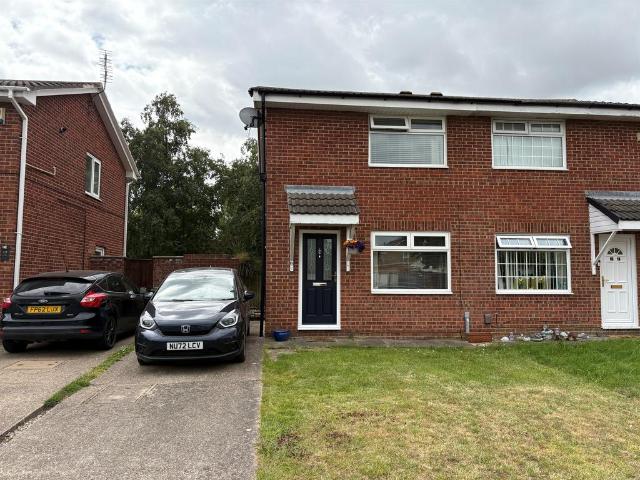 2 bedroom semi detached house for sale
