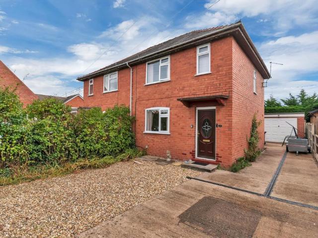2 bedroom semi detached house for sale