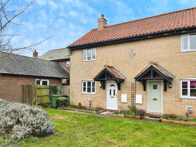 2 bedroom semi detached house for sale