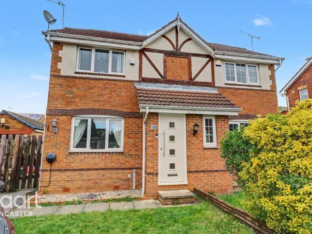 2 bedroom semi detached house for sale