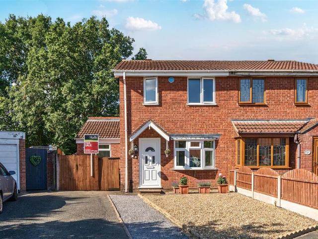 2 bedroom semi detached house for sale