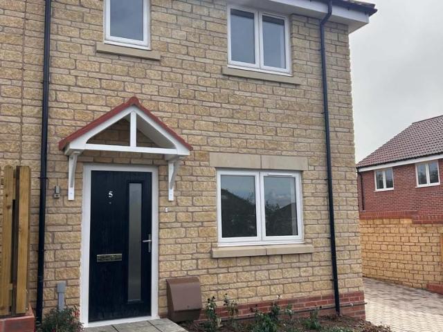 2 bedroom semi detached house for sale