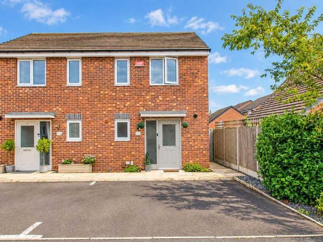 2 bedroom semi detached house for sale