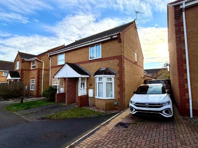 2 bedroom semi detached house for sale