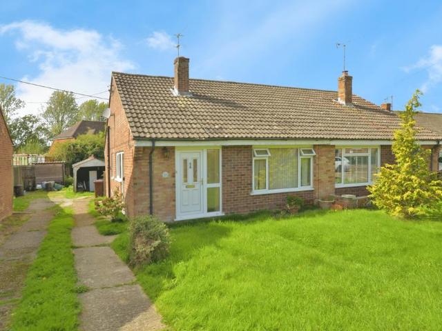 2 bedroom semi detached house for sale