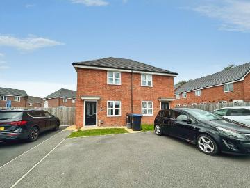 2 bedroom semi detached house for sale