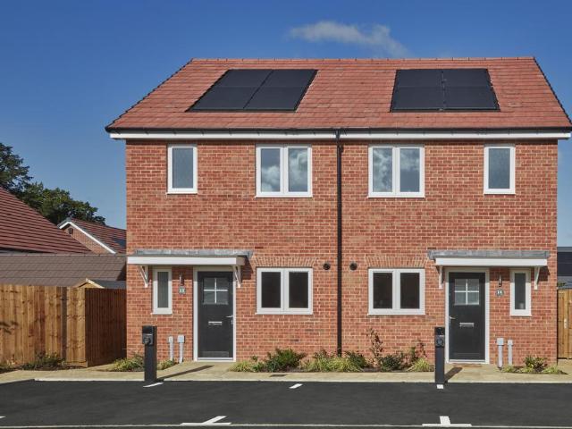 2 bedroom semi detached house for sale