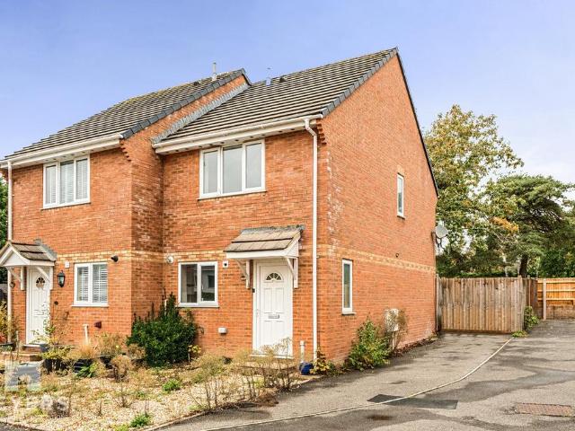 2 bedroom semi detached house for sale