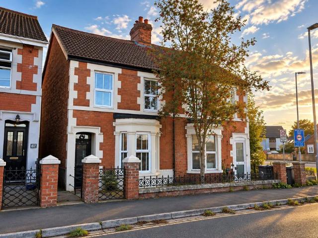2 bedroom semi detached house for sale