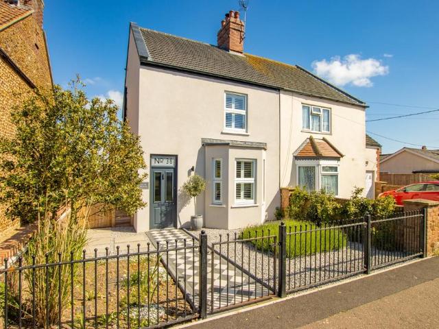 2 bedroom semi detached house for sale