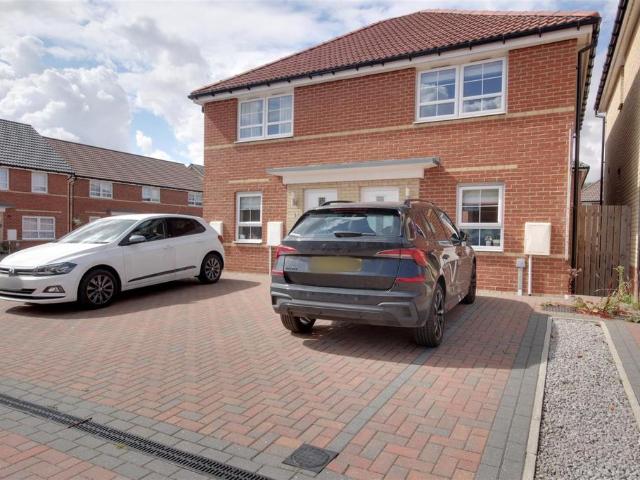 2 bedroom semi detached house for sale