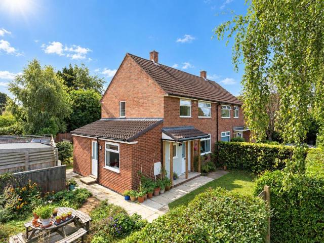 2 bedroom semi detached house for sale