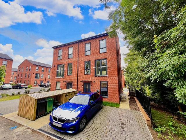 2 bedroom semi detached house for sale
