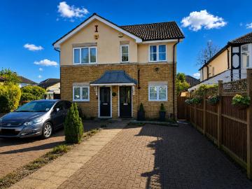2 bedroom semi detached house for sale