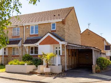 2 bedroom semi detached house for sale