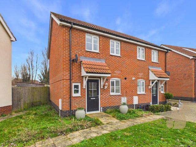 2 bedroom semi detached house for sale