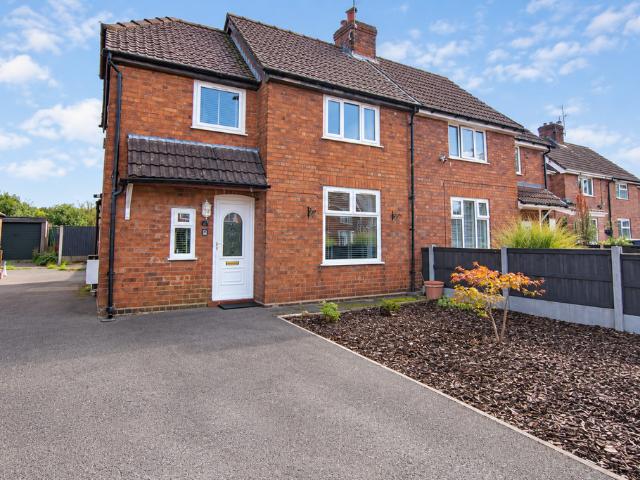 2 bedroom semi detached house for sale